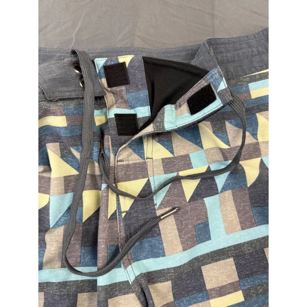 Prana Mens Aztec Board Shorts Size‎ 34 Blue Grey Yellow Geometric Tribal UPF 50